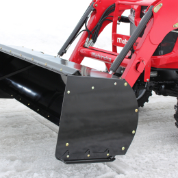 Poussoir à neige  pour tracteurs avec attache frontale de style "Skid Steer"